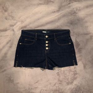 Old Navy Women’s Boyfriend Cut-off Jean Shorts